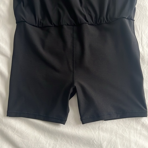 Athleta Black expedition dress NWOT size 2 - Picture 5 of 8